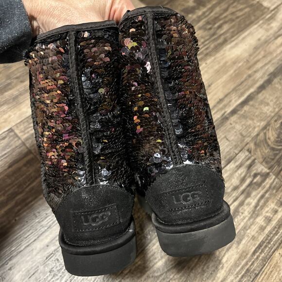 Ugg Boots Womens Size 7 Sequin Sparkle Classic Short Ankle Black Flippable - Picture 7 of 9